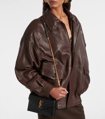 Portemonnaie mit Kettenriemen Cassandre Envelope Small | Saint Laurent