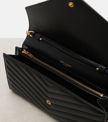 Cassandre matelassé leather wallet on chain | Saint Laurent