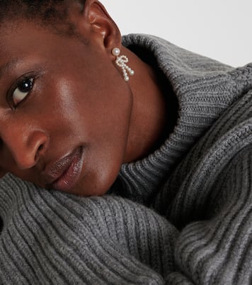 Bow 14kt gold drop earrings with freshwater pearls | Sophie Bille Brahe