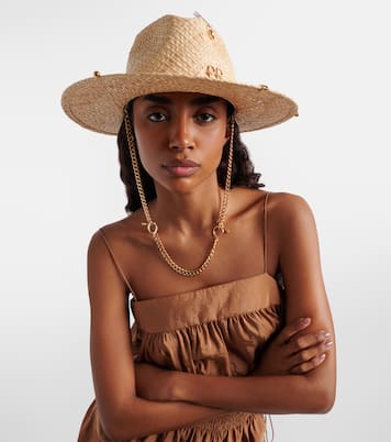 Hut RB aus Stroh | Ruslan Baginskiy