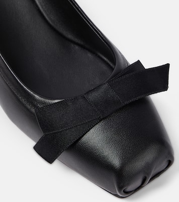 Mamaflirt 30 bow-detail leather pumps | Christian Louboutin