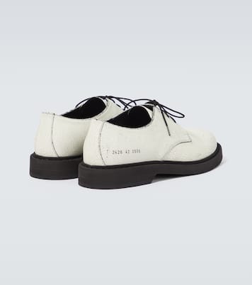 Zapatos derby de piel craquelada | Common Projects