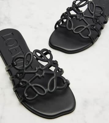 Sandalen Anagram aus Leder | Loewe