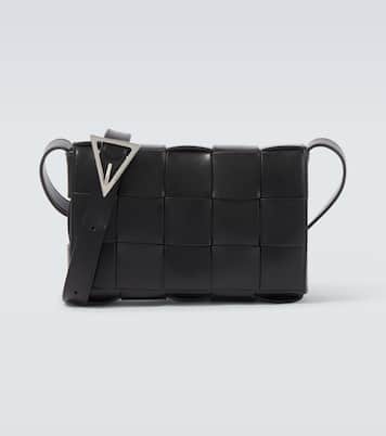 バッグ BOTTEGA VENETA Body bag Intrecciato y2k Cassette Intreccio leather crossbody bag in black - Bottega Veneta