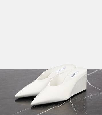 Wedges Cube Pointy 75 aus Satin | Alaïa