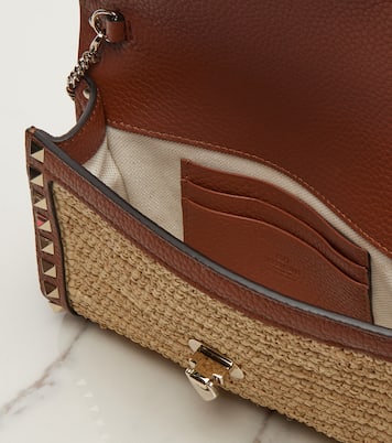 Rockstud Mini raffia shoulder bag | Valentino Garavani