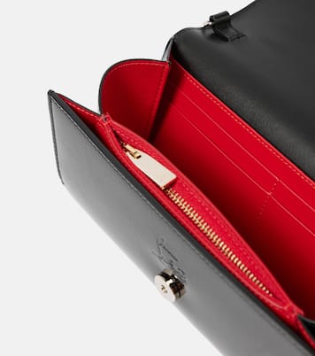 Verziertes Portemonnaie mit Kettenriemen aus Lackleder | Christian Louboutin
