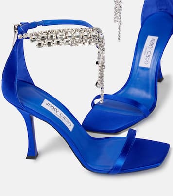 Sandalen Verity 100 aus Satin mit Kristallen | Jimmy Choo