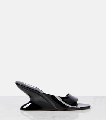 Curve 75 patent leather wedge mules | Alaïa
