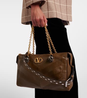 Panthea Medium leather tote bag | Valentino Garavani