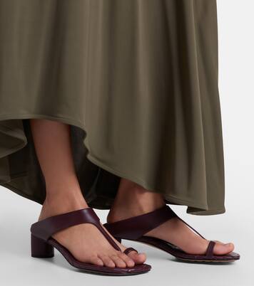 Livia Intrecciato leather thong sandals | Bottega Veneta