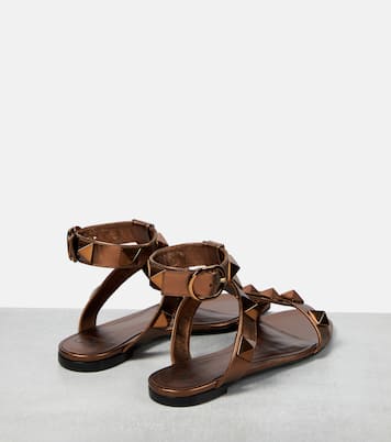 Sandali Roman Stud in pelle metallizzata | Valentino Garavani