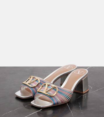 Pantoletten VLogo Signature aus Metallic-Leder | Valentino Garavani