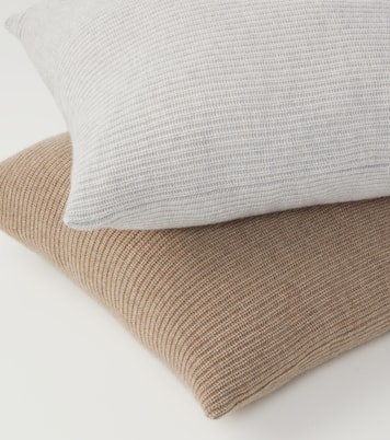 Ribbed-knit cashmere cushion | Brunello Cucinelli