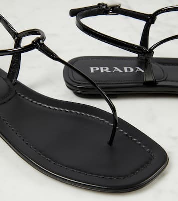 Sandalen aus Lackleder | Prada