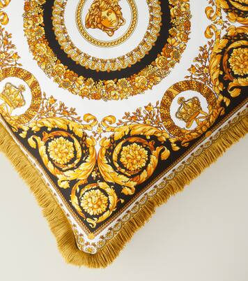 Crete De Fleur silk cushion | Versace Home