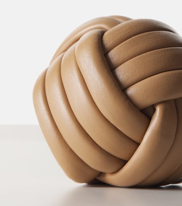 Nodo leather paperweight | Giobagnara