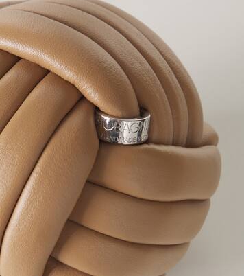 Nodo leather paperweight | Giobagnara