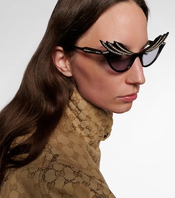 Embellished cat-eye sunglasses | Gucci