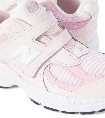 2002 Hook & Loop sneakers | New Balance Kids