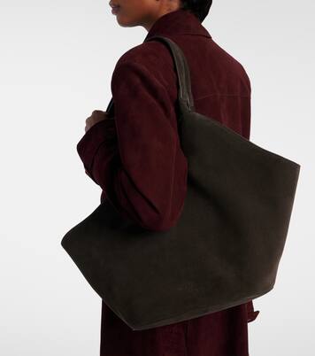 Schultertasche Phantom Large aus Veloursleder | Aesther Ekme