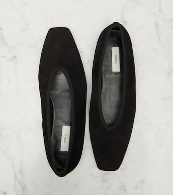 Ballerinas aus Veloursleder | Toteme