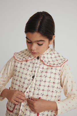 Chaleco Lissy de algodón floral bordado | Bebe Organic