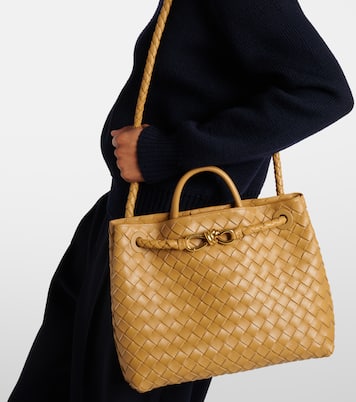 Andiamo Intrecciato Medium leather tote bag | Bottega Veneta