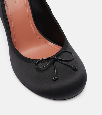 Escarpins Lila 95 en satin | Amina Muaddi