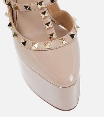 Plateau-Pumps Rockstud aus Lackleder | Valentino Garavani
