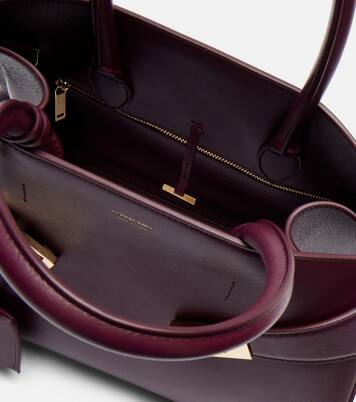 Hug 미디엄 레더 토트 백 | Ferragamo