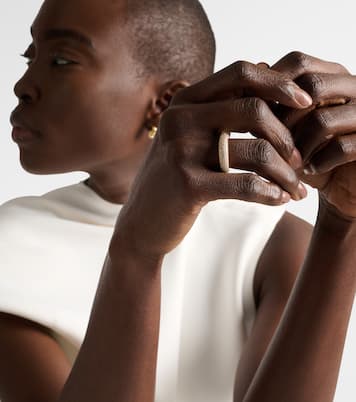 New York 66 Medium 18kt gold ring with diamonds | Engelbert