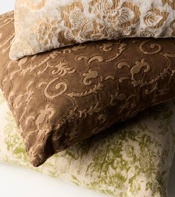 Acuzio cushion | The House of Lyria