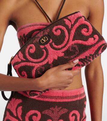 Clutch VLogo aus Frottee mit Leder | Valentino Garavani