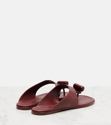 Toggle leather thong sandals | Loewe