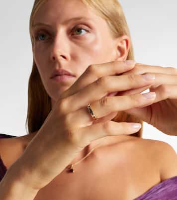 Ring aus 10kt Gelbgold (417/1000) mit Granat | Stone and Strand