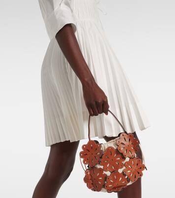 Flora leather bucket bag | Staud