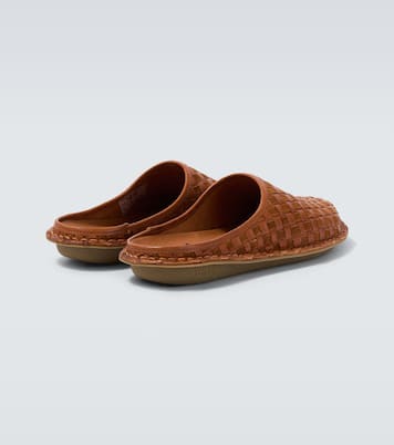 x VIBAe – Mules en cuir et daim | Comme des Garçons Homme
