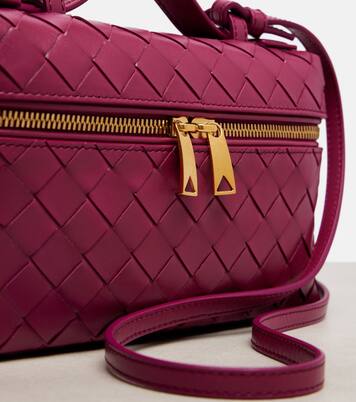 Bang Bang Intrecciato leather vanity bag | Bottega Veneta