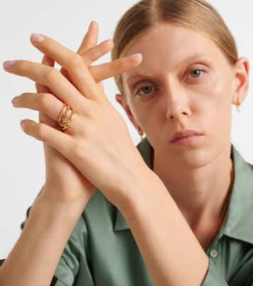 Piera 18kt gold linked rings with emerald | Spinelli Kilcollin