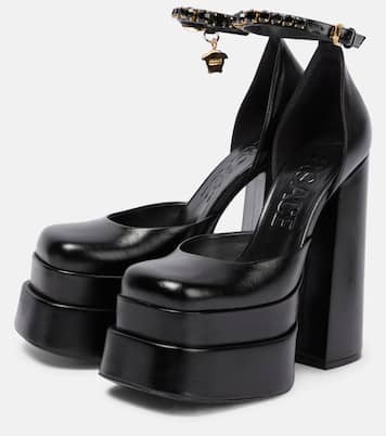 Plateau-Pumps Medusa Aevitas aus Lackleder | Versace