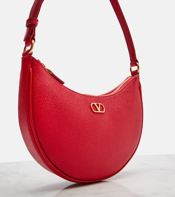 VLogo leather shoulder bag | Valentino Garavani