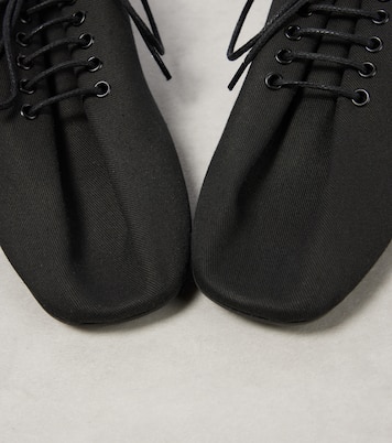 帆布运动鞋 | Toteme