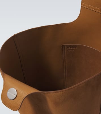 Pebble Large suede tote bag | Loewe