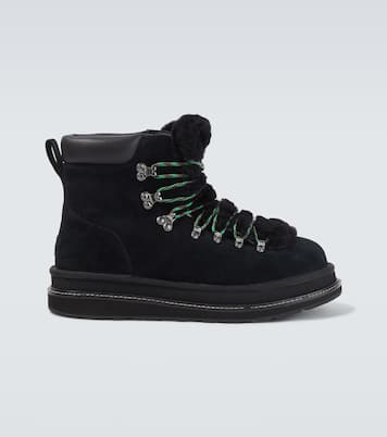 x UGG – Bottines en daim et shearling | Sacai