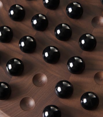 Mocambo Peg walnut solitaire set | Giobagnara