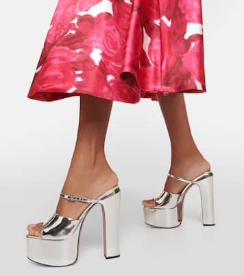 Plateausandalen Tan-Go 155 aus Metallic-Leder | Valentino Garavani