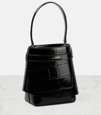 Shark Lock Medium leather bucket bag | Givenchy