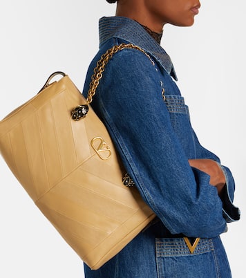 Schultertasche Panthea VLogo aus Leder | Valentino Garavani