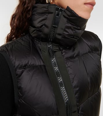 Asymmetric quilted down vest | Sacai